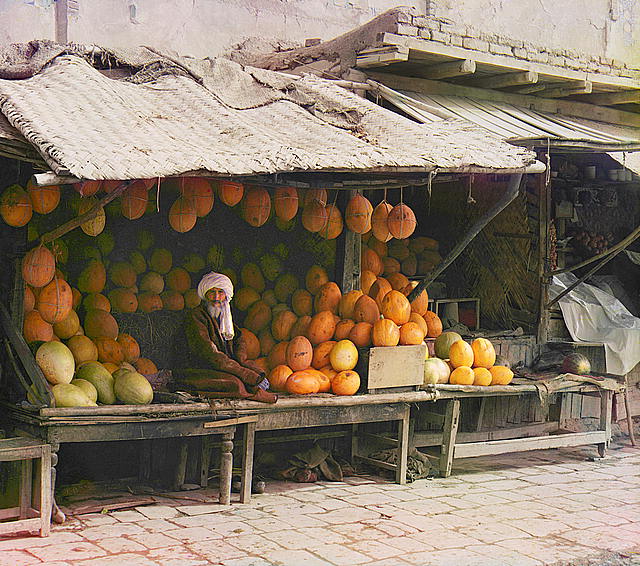 14 Fruit seller