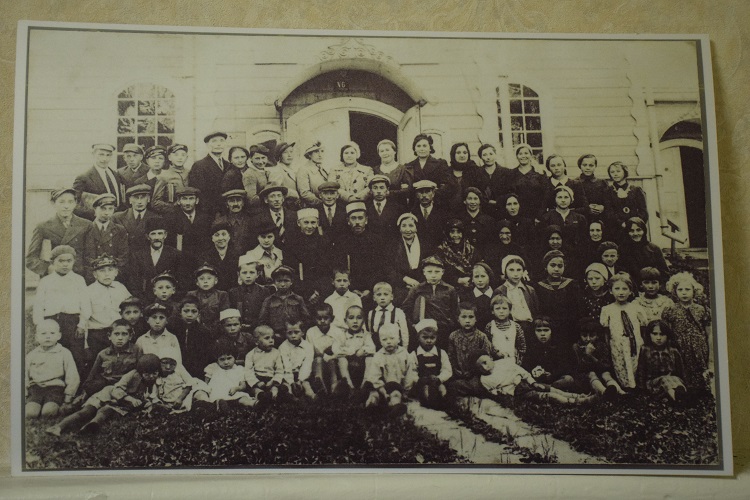 Picture of first early NY Muslim community