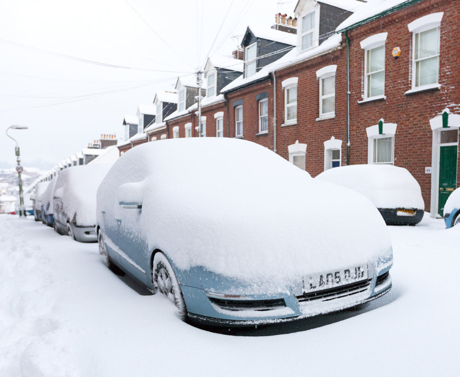 snow winter exeter britain deeds forecast cars england snows extreme faces ilmfeed snowfall heatwave neighbour freeze driving pest west before